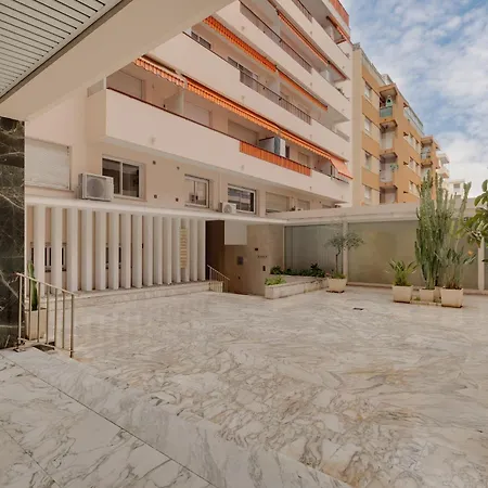 Newly Renovated Charming Downtown Apartman Antibes