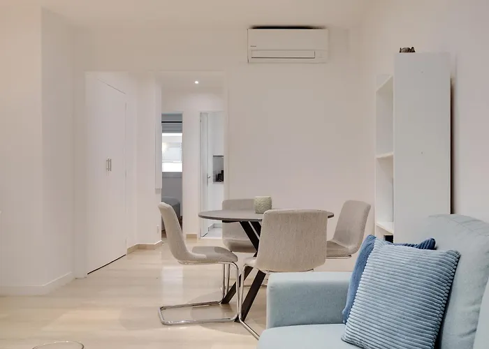 公寓 Newly Renovated Charming Downtown *